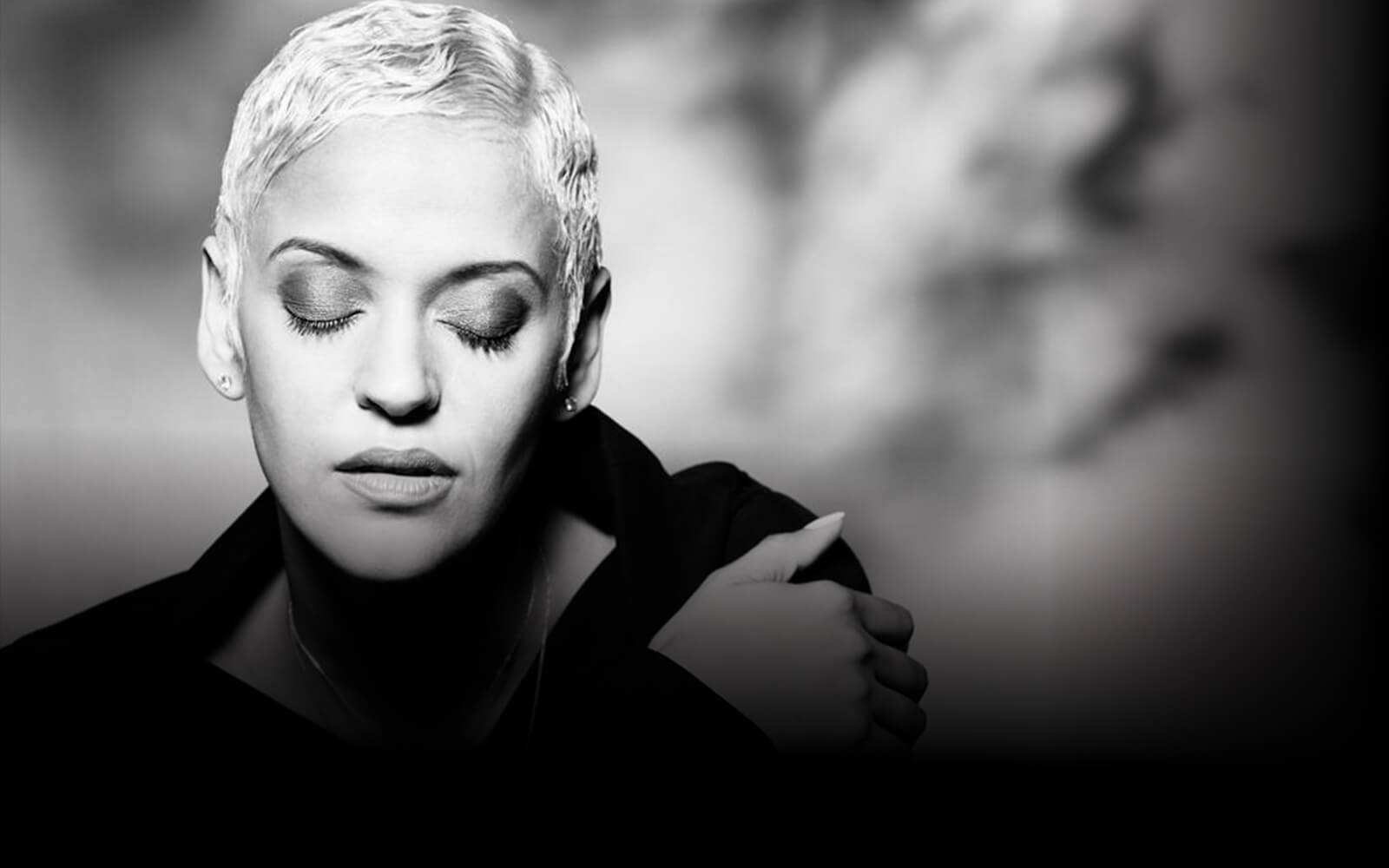 Mariza-hero